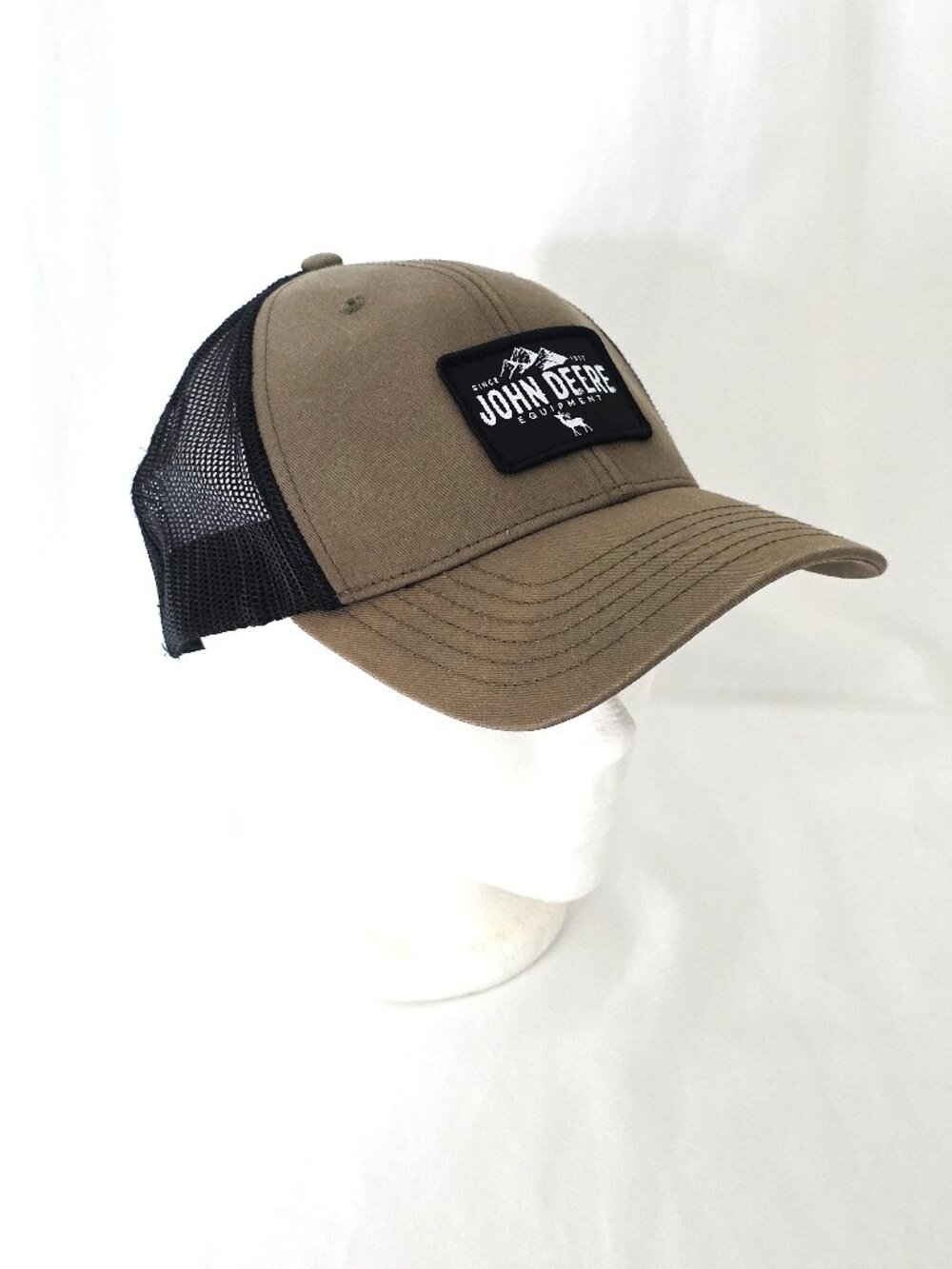 John Deere snapback trucker cap